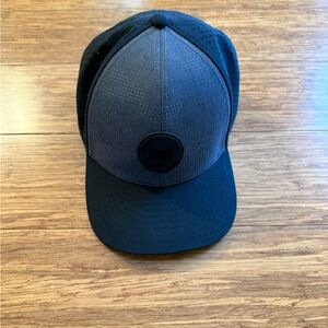 Melin Hydro A-Game Black and Gray Women's Hat Size Small